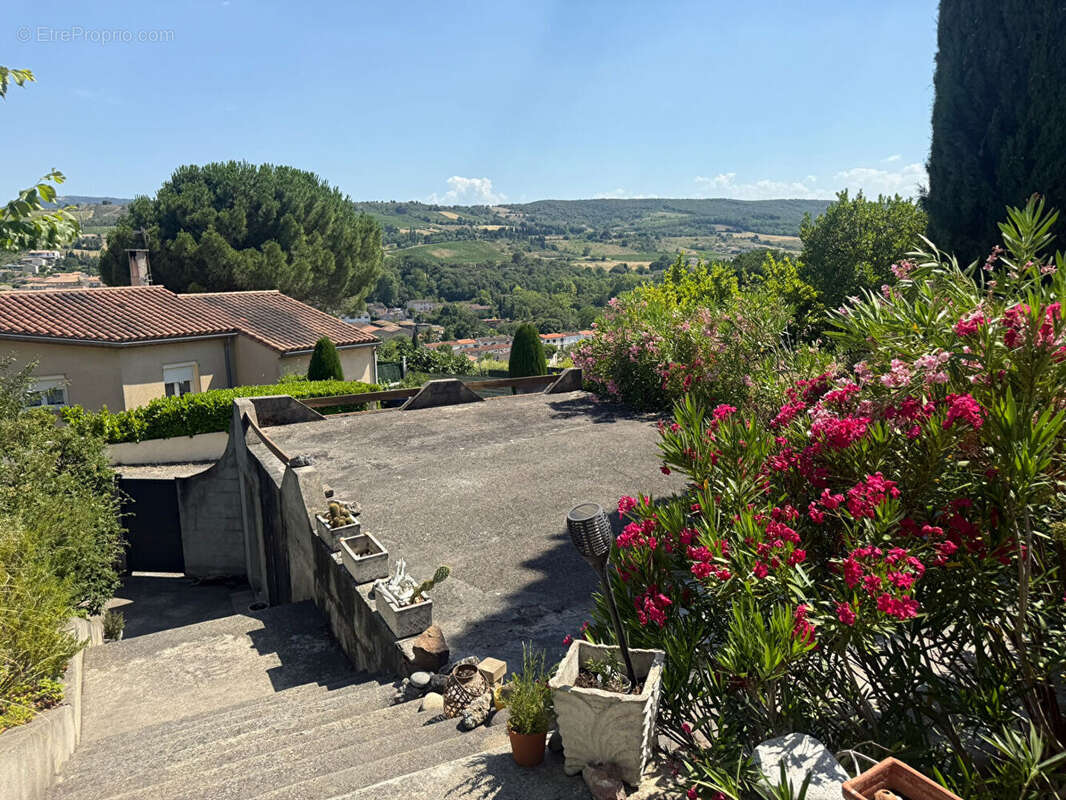 Maison à vendre à Limoux de 105 m² avec piscine, garage de 55 m² et terrain de 960 m² - photo 4