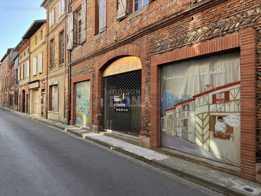 Appartement à CARBONNE