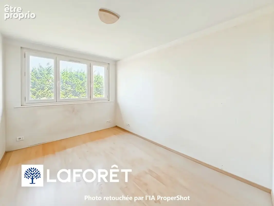 Appartement T4 à vendre à RIS ORANGIS - photo 6