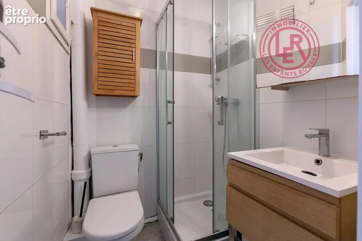 Paris 4ème - Arsenal - Appartement de 3 pièces rénové avec vue dégagée - photo 8
