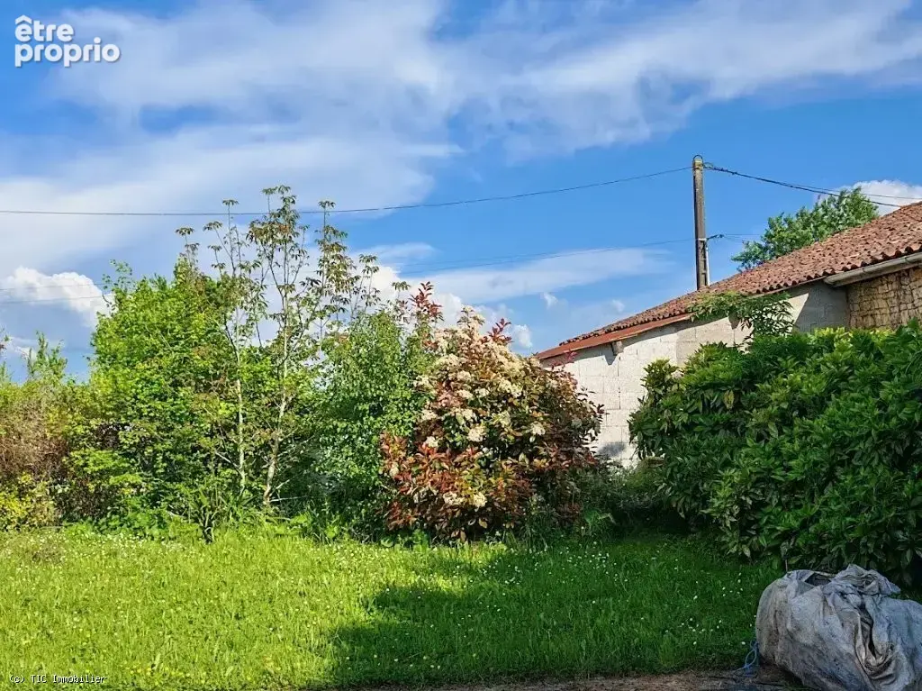 Maison de Campagne avec Piscine près de Nanteuil-en-Vallée - photo 25