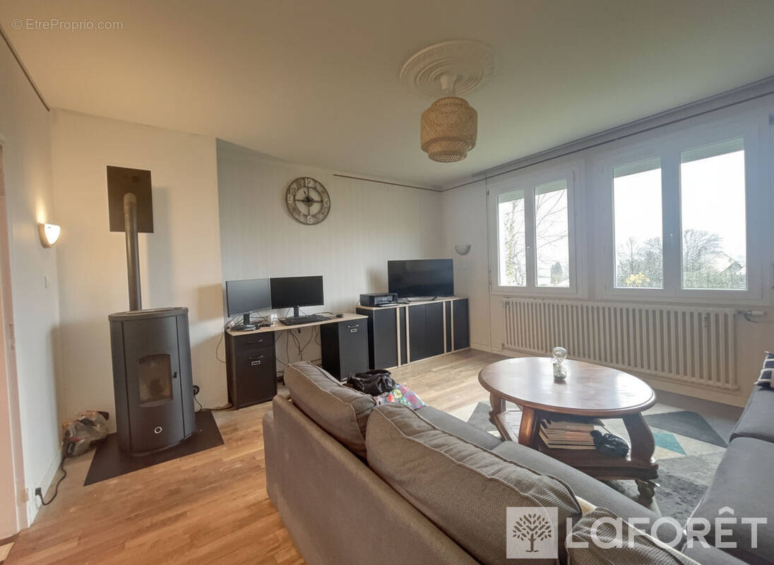 Maison à PLUSSULIEN