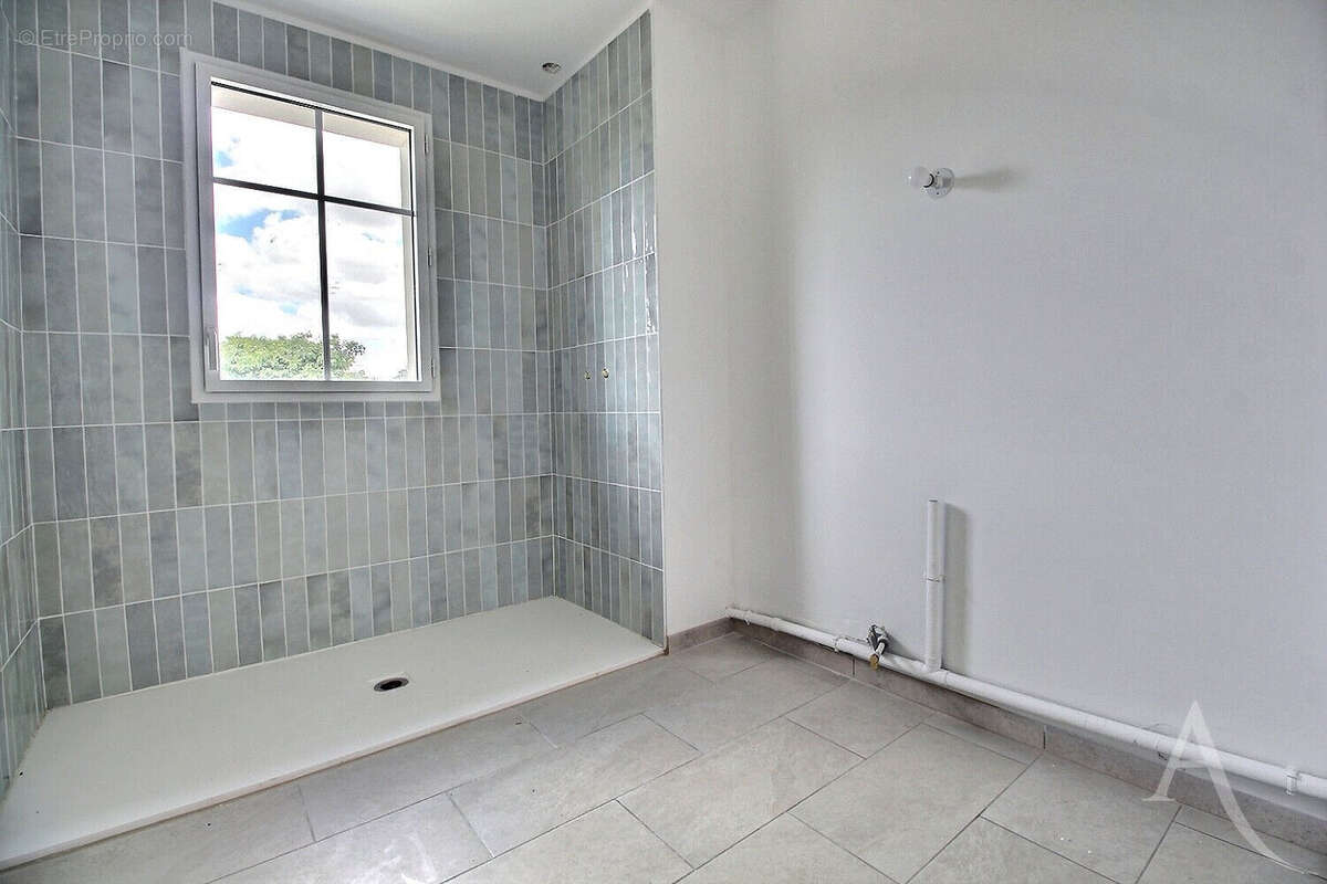 Maison à VILLENAVE-D'ORNON