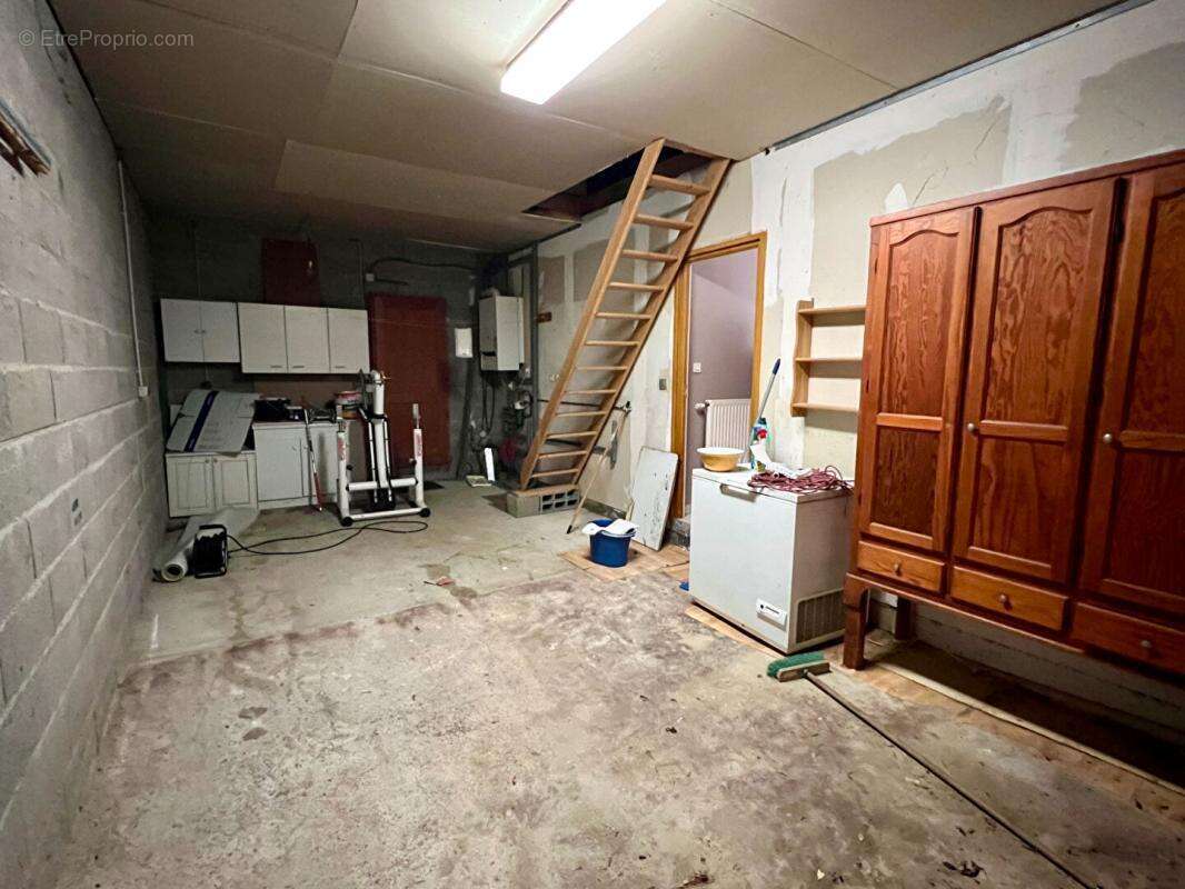 Maison à SAINT-HILAIRE-LA-GRAVELLE