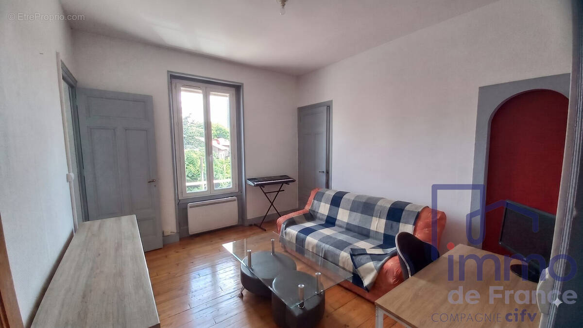 Appartement à SAINT-ETIENNE