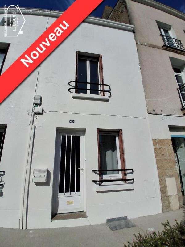   - Maison à PAIMBOEUF
