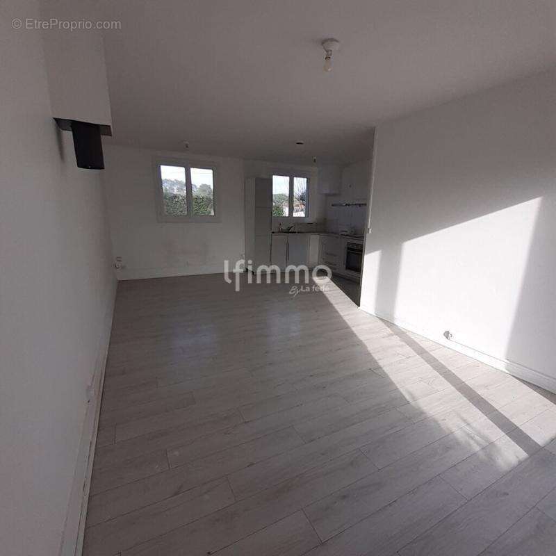 Maison à SAINT-LAURENT-MEDOC