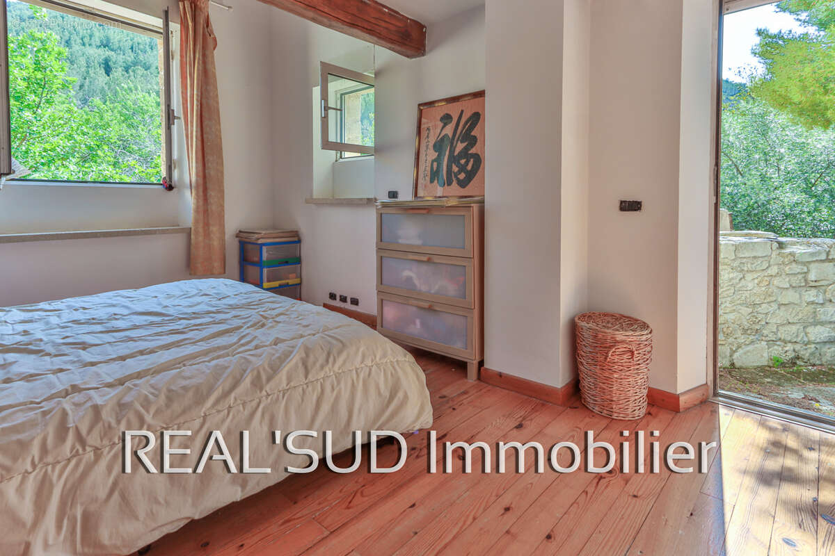 Maison à MARSEILLE-9E