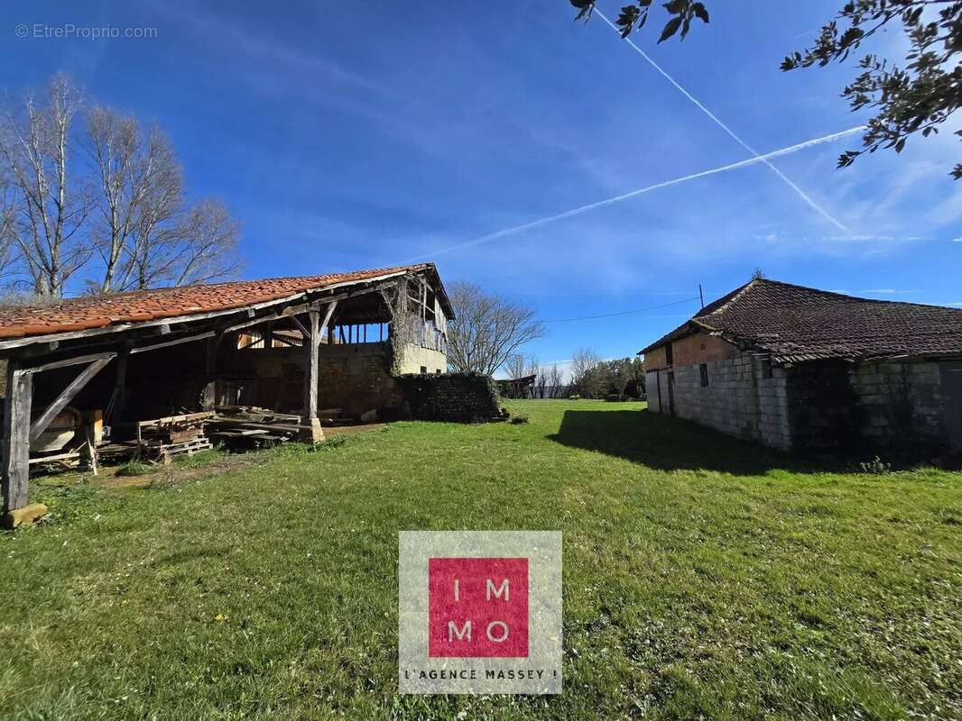 Maison à TRIE-SUR-BAISE