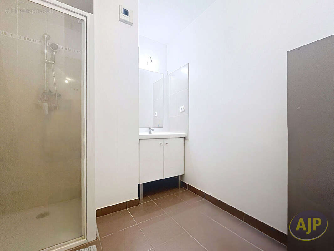 Appartement à VEZIN-LE-COQUET