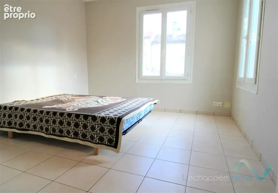 Vente appartement T2 à COGOLIN - photo 5