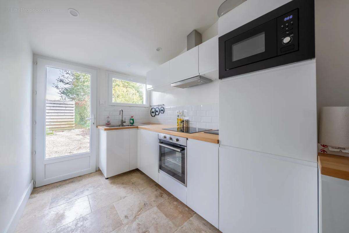 Maison à SAINT-CIERS-SUR-GIRONDE