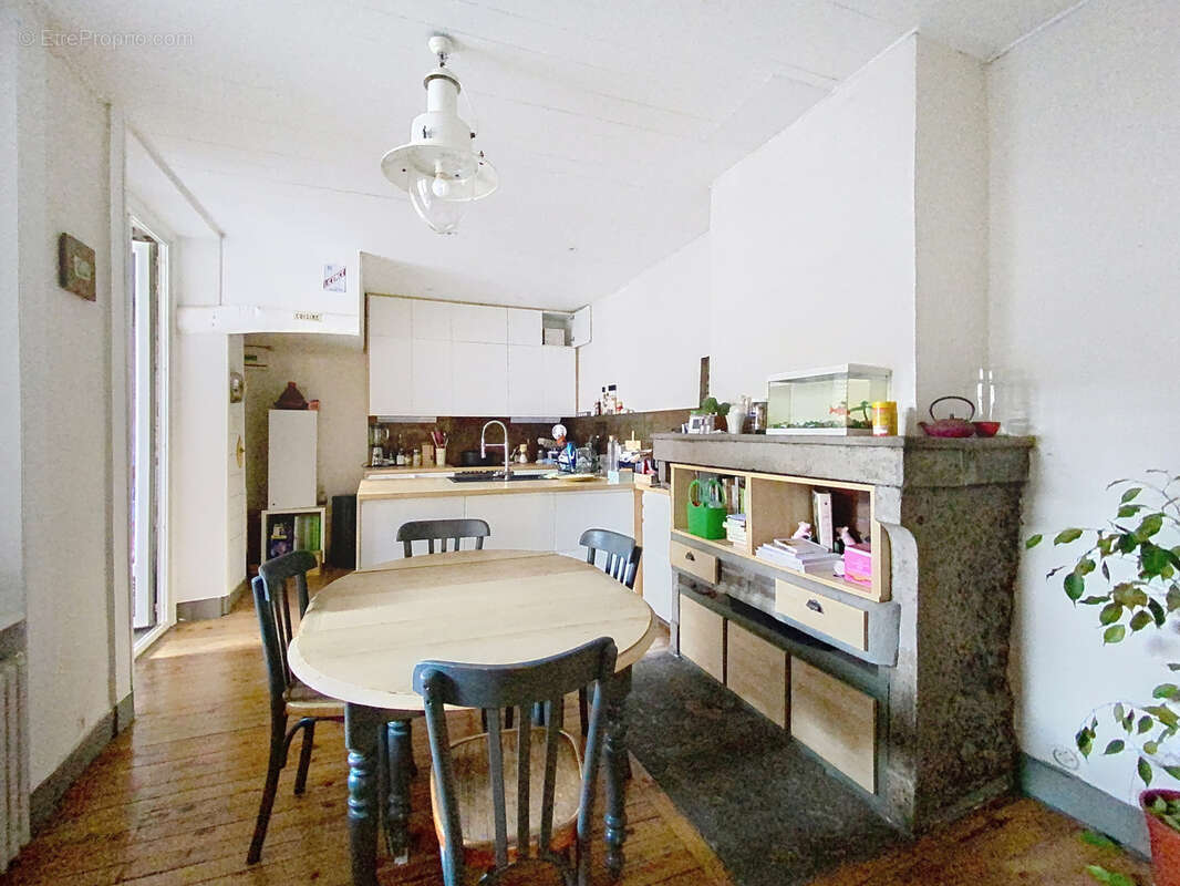 Appartement à SAINT-ETIENNE
