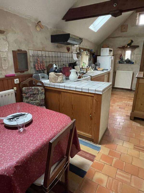 Maison à BELLOU-LE-TRICHARD