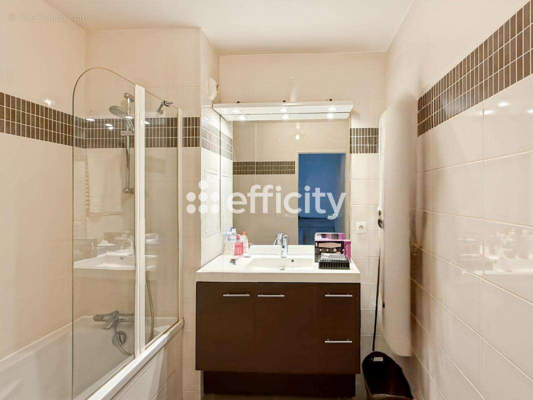 Appartement à CHAVILLE