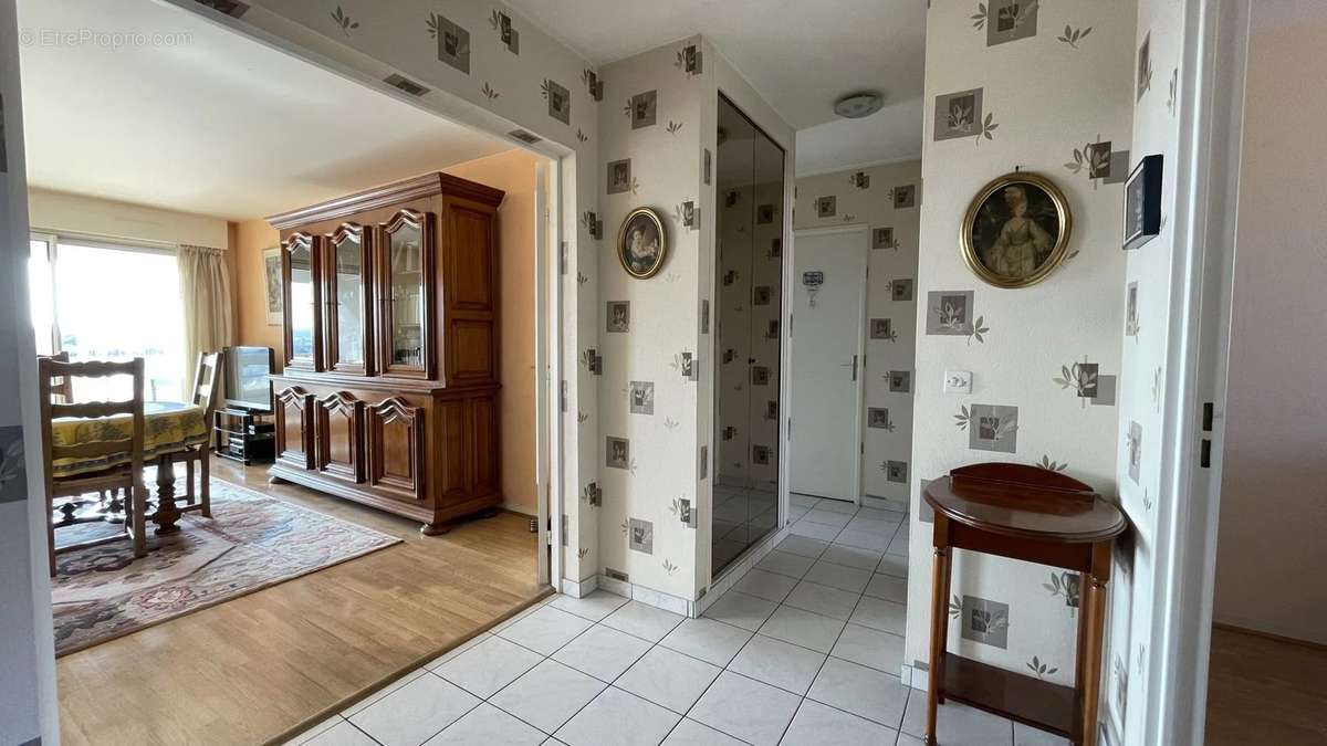 Appartement à VILLEMOMBLE