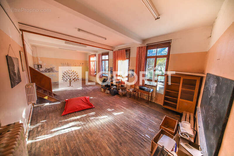 Maison type 30 - 8800m² de terrain - embrun - 30 pièces - photo 7