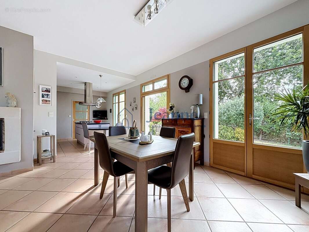 Maison 160 m² à Cancale  - photo 7