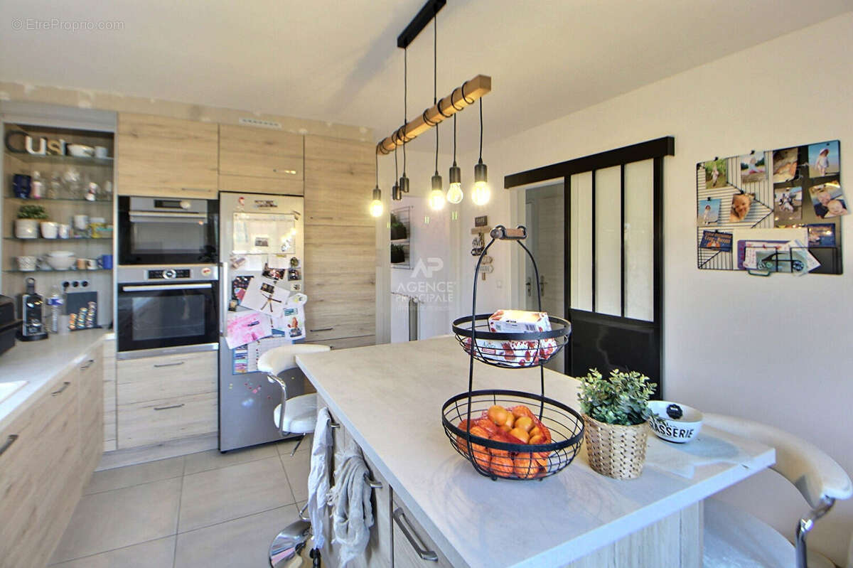 Maison Chapet 131 m2 AU CALME - photo 6