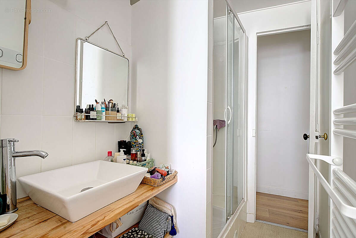 Appartement à PARIS-18E