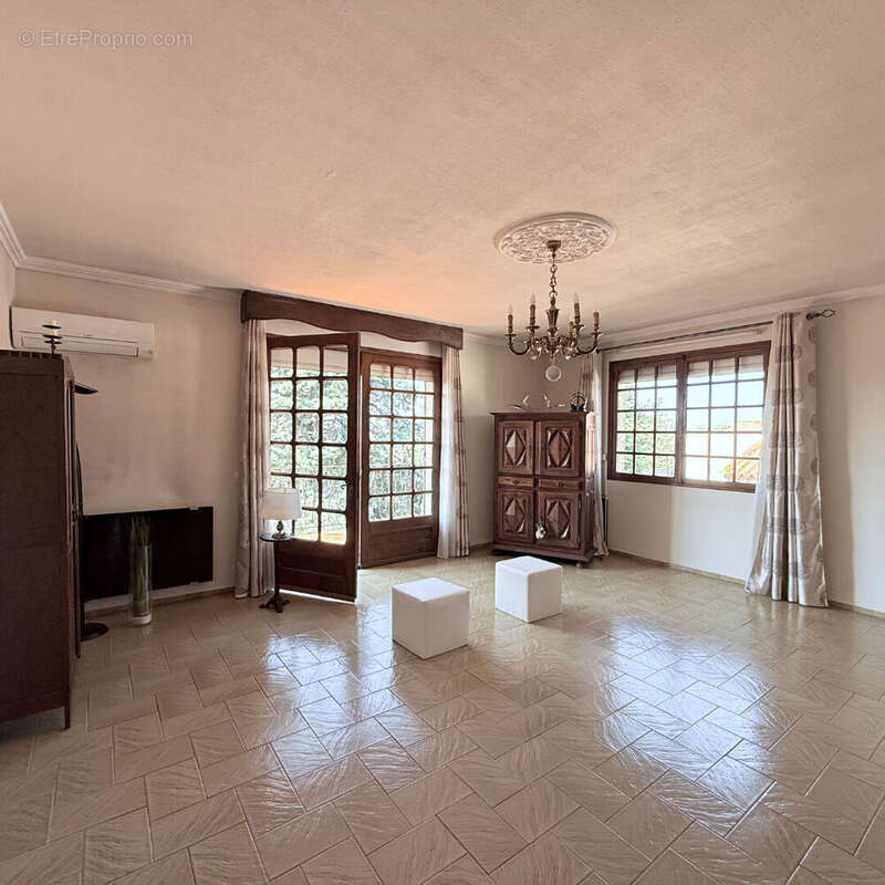 Maison Beziers 6 pièce(s) 160.79 m2 - photo 8