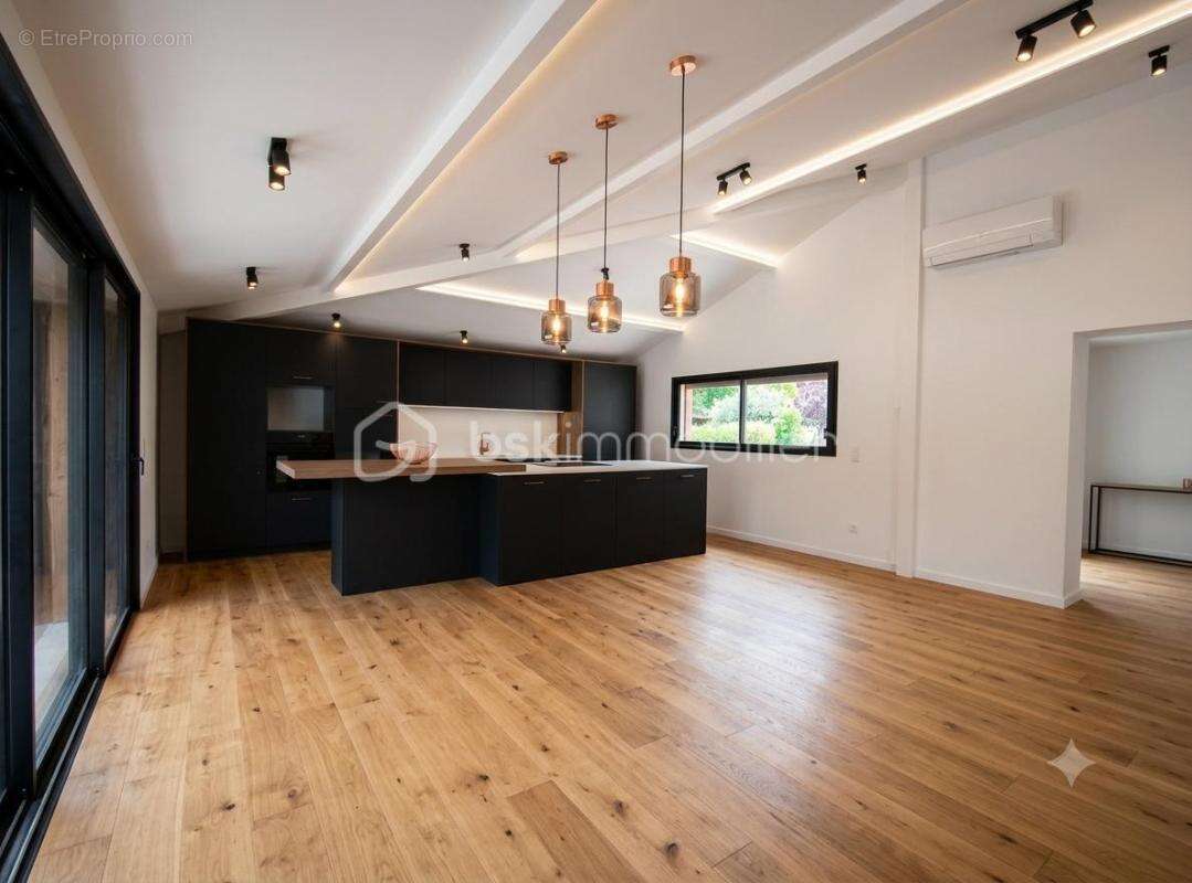 Maison à GUJAN-MESTRAS