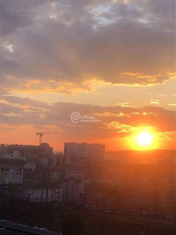 Appartement à MARSEILLE-1E