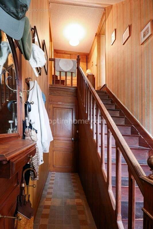 Maison à SAINT-GEORGES-LES-LANDES