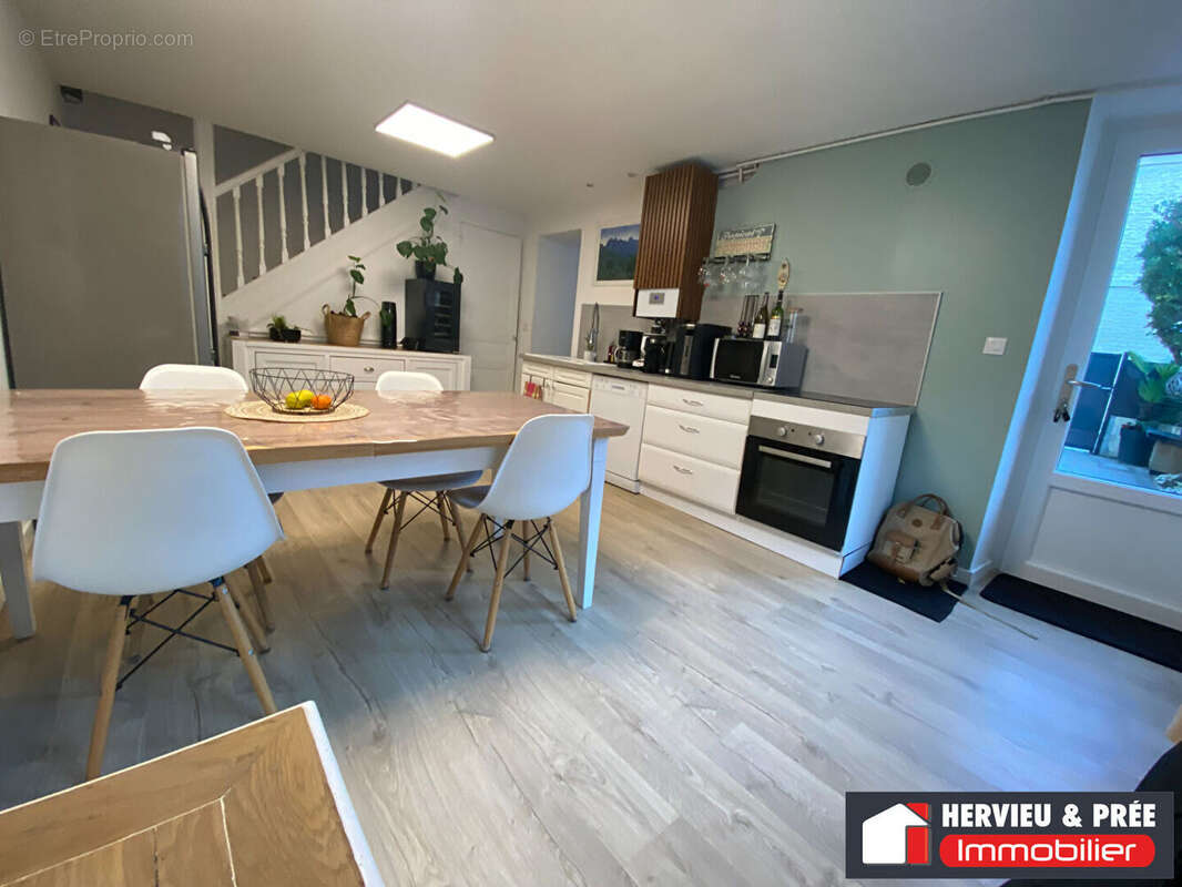 Maison à LUC-SUR-MER