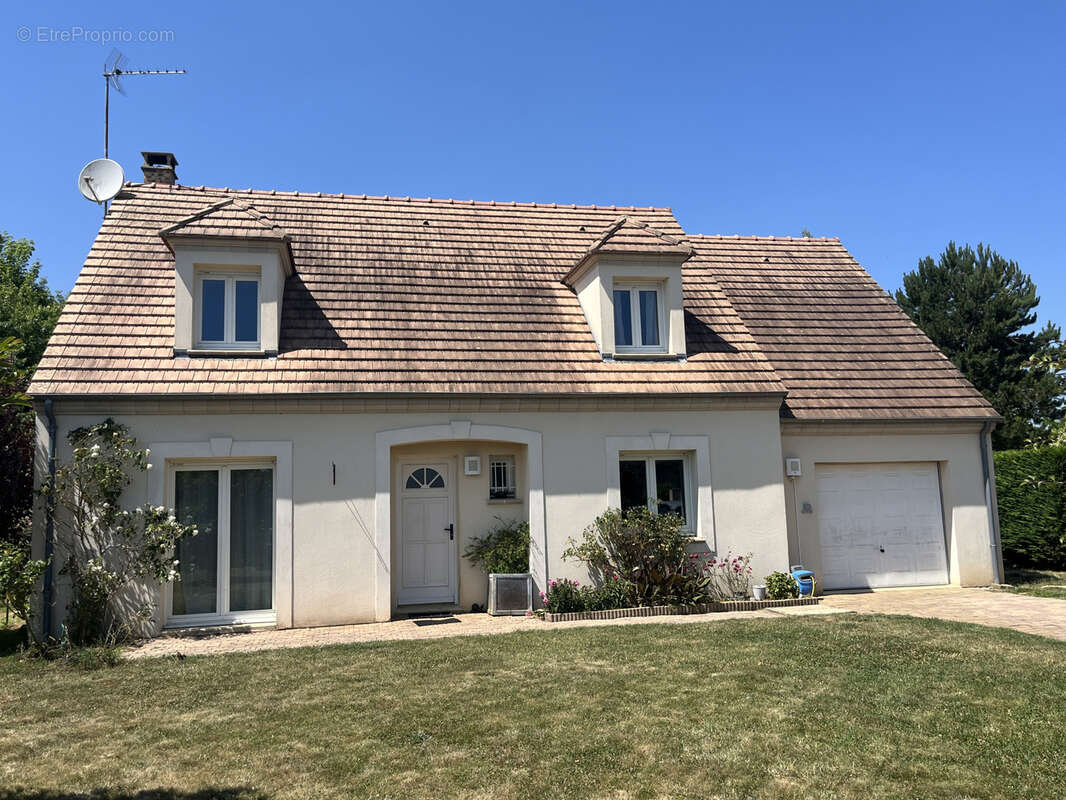 Maison à FONTAINEBLEAU