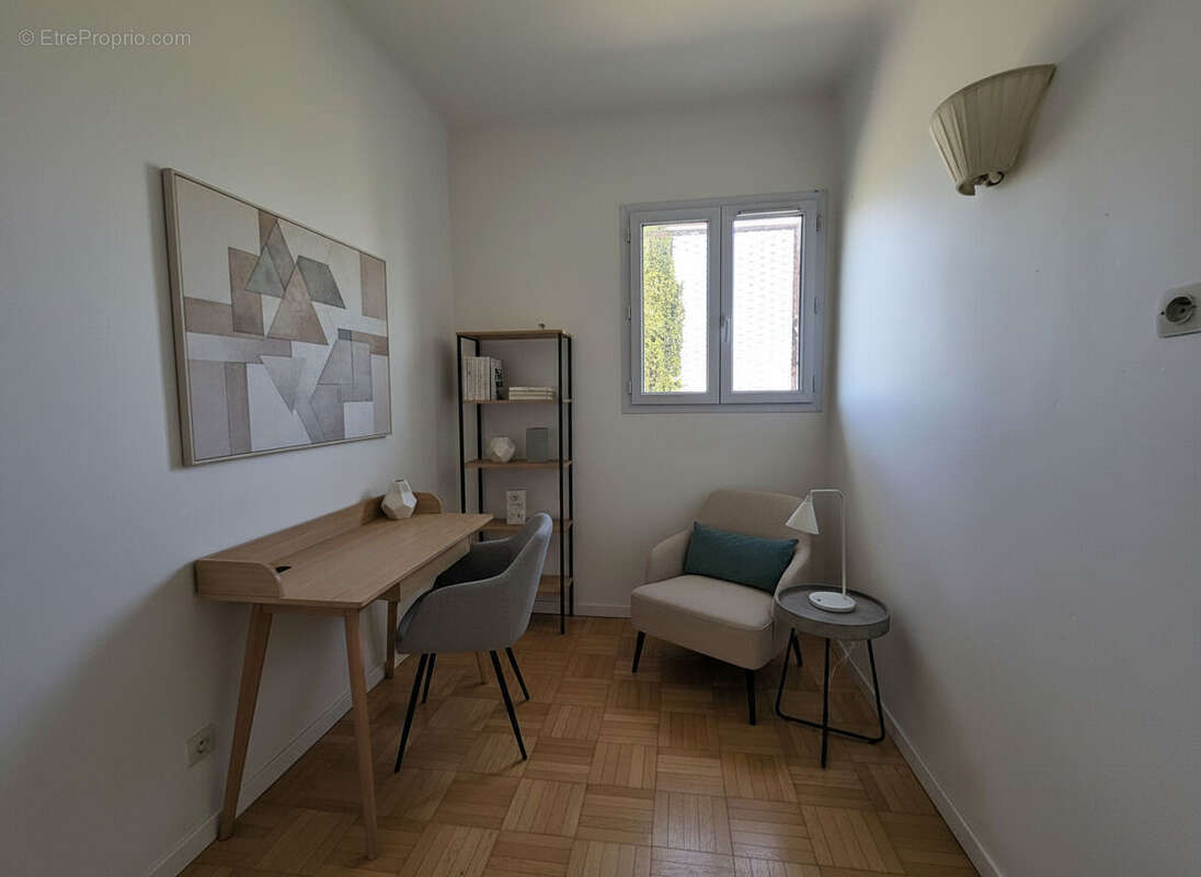 Maison à GUIGNES