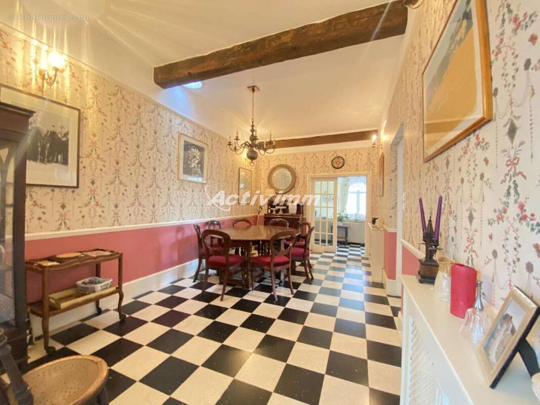 4235m (10) - Maison à ARGOULES