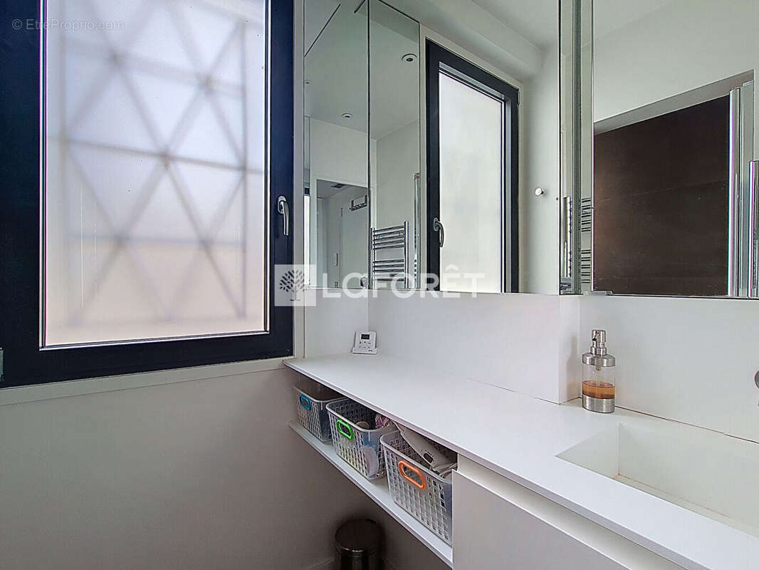 Appartement à PARIS-8E