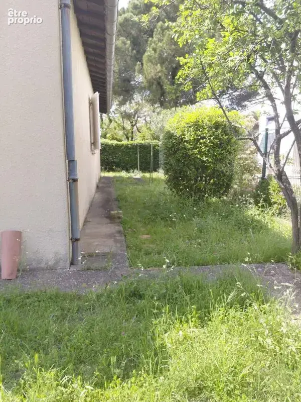 Villa plain pied  103 m² hab + garage sur 397 m² de terrain - photo 14
