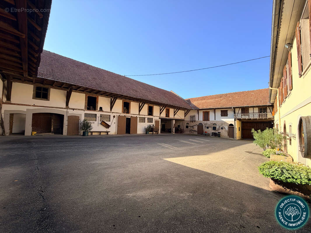 Exceptionnel corps de ferme  batisse de 350 m2  47 ares - photo 24