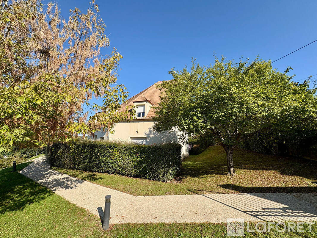 Appartement à SAMOREAU