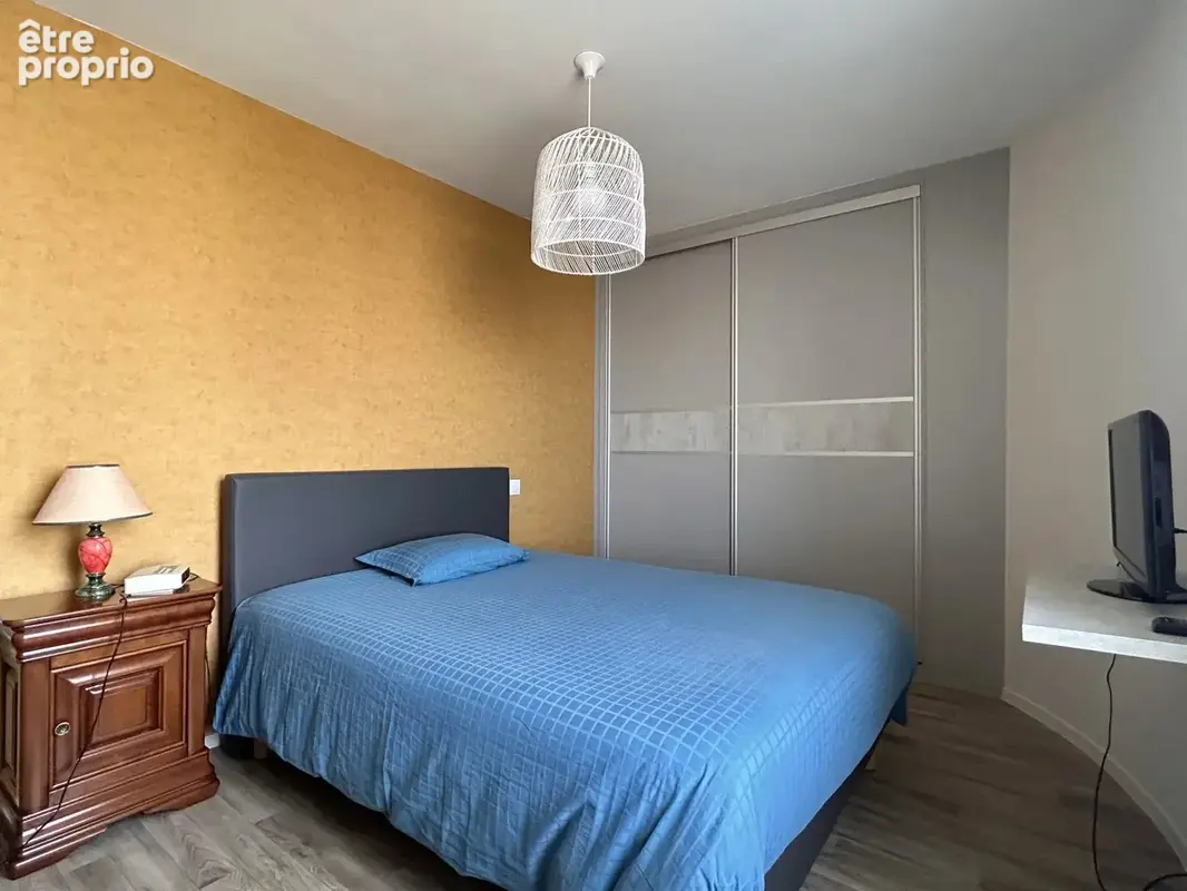 Appartement t3 -  ascenseur - terrasse - parking - photo 6