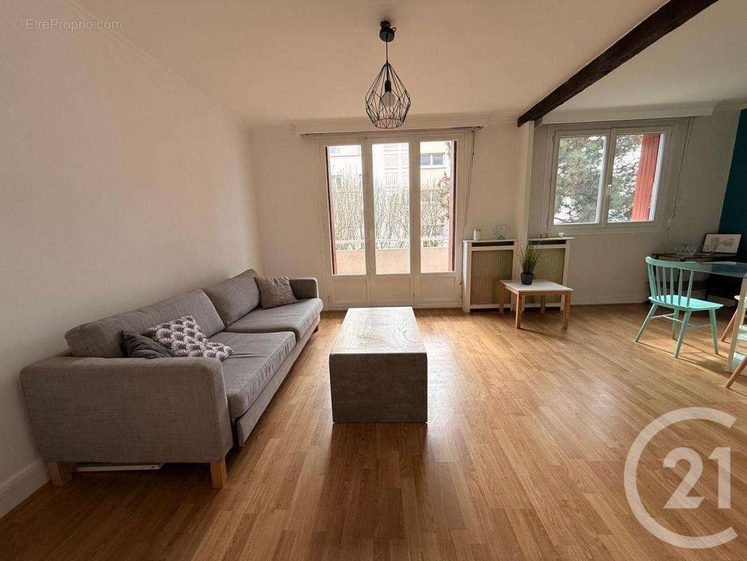 Appartement à FONTENAY-SOUS-BOIS