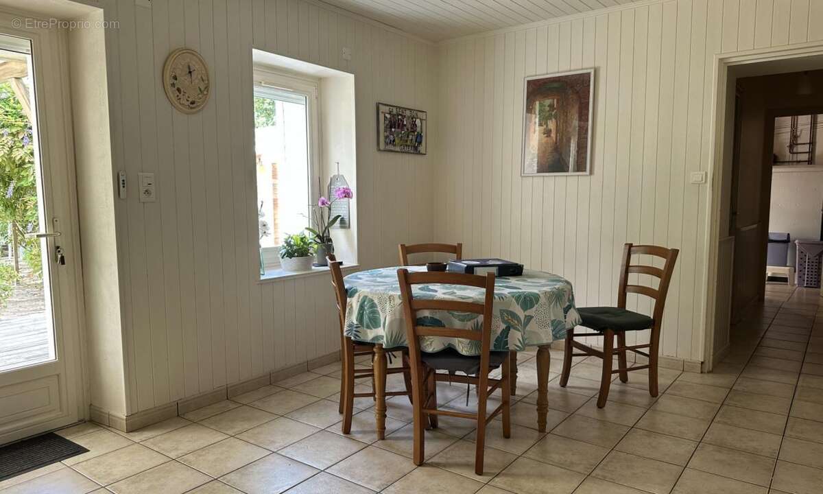 Maison 157 m² à Saint-Vincent-Sur-Graon  - photo 4