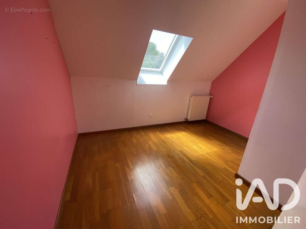Maison 112 m² à Dampierre-Sur-Avre  - photo 7