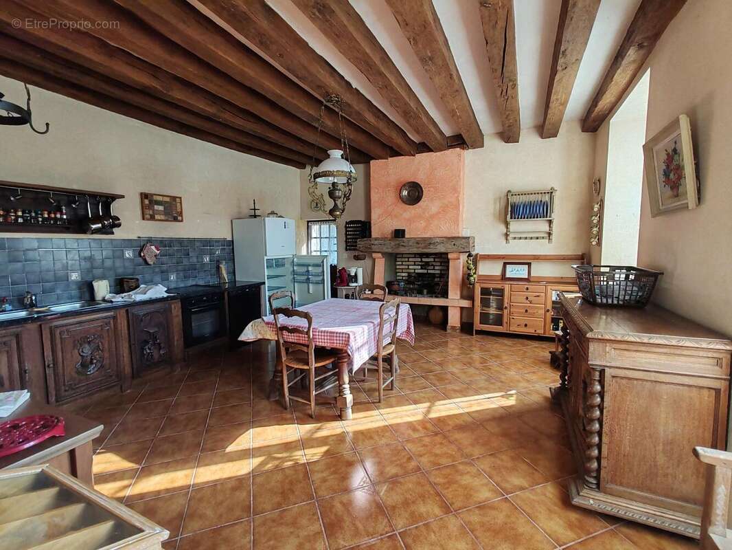 Photo 2 - Maison à BAUGE