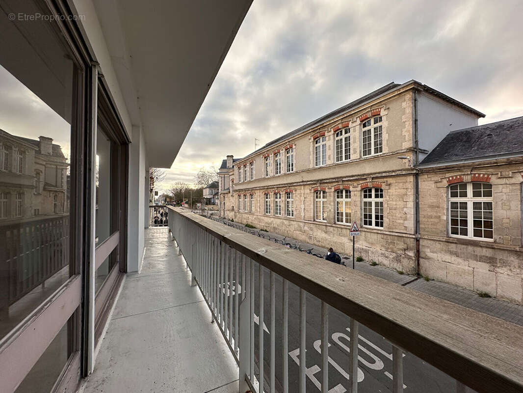 La Rochelle -  Appartement de type IV de 95,46 m² dans le quartier des écoles - photo 8
