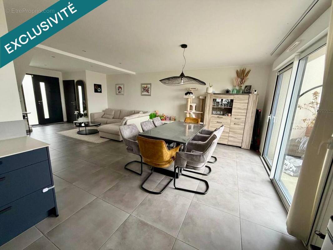 Photo 1 - Maison à HAUCOURT-MOULAINE