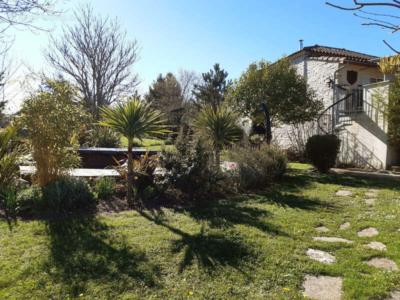 Maison à DOUELLE