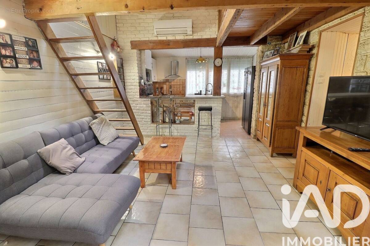 Photo 1 - Appartement à MARSEILLE-4E