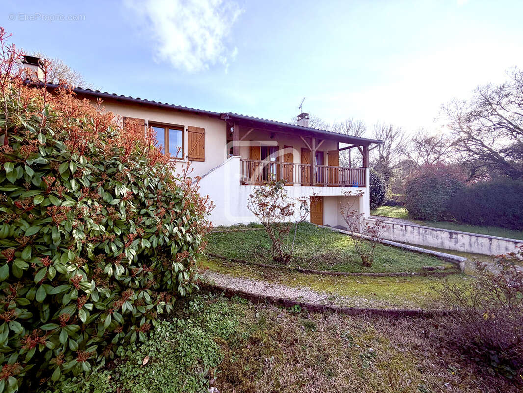 Maison à LIMOGNE-EN-QUERCY