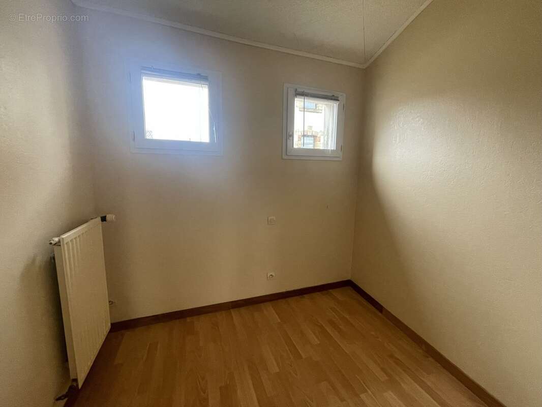 Maison à LES HERBIERS