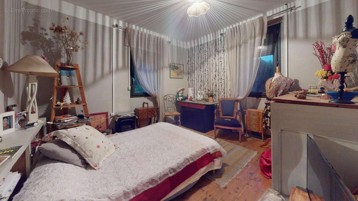 Appartement à SAINT-LAURENT-DE-CERDANS