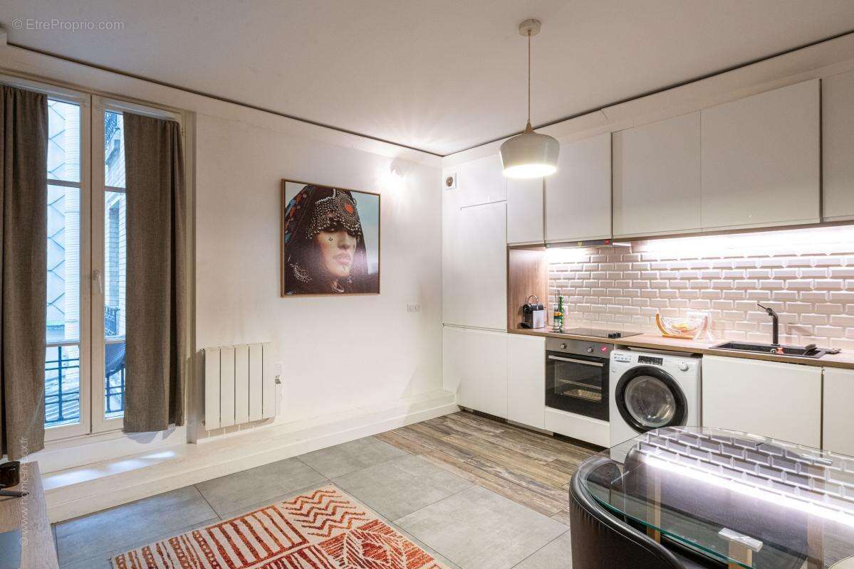 Appartement à PARIS-15E