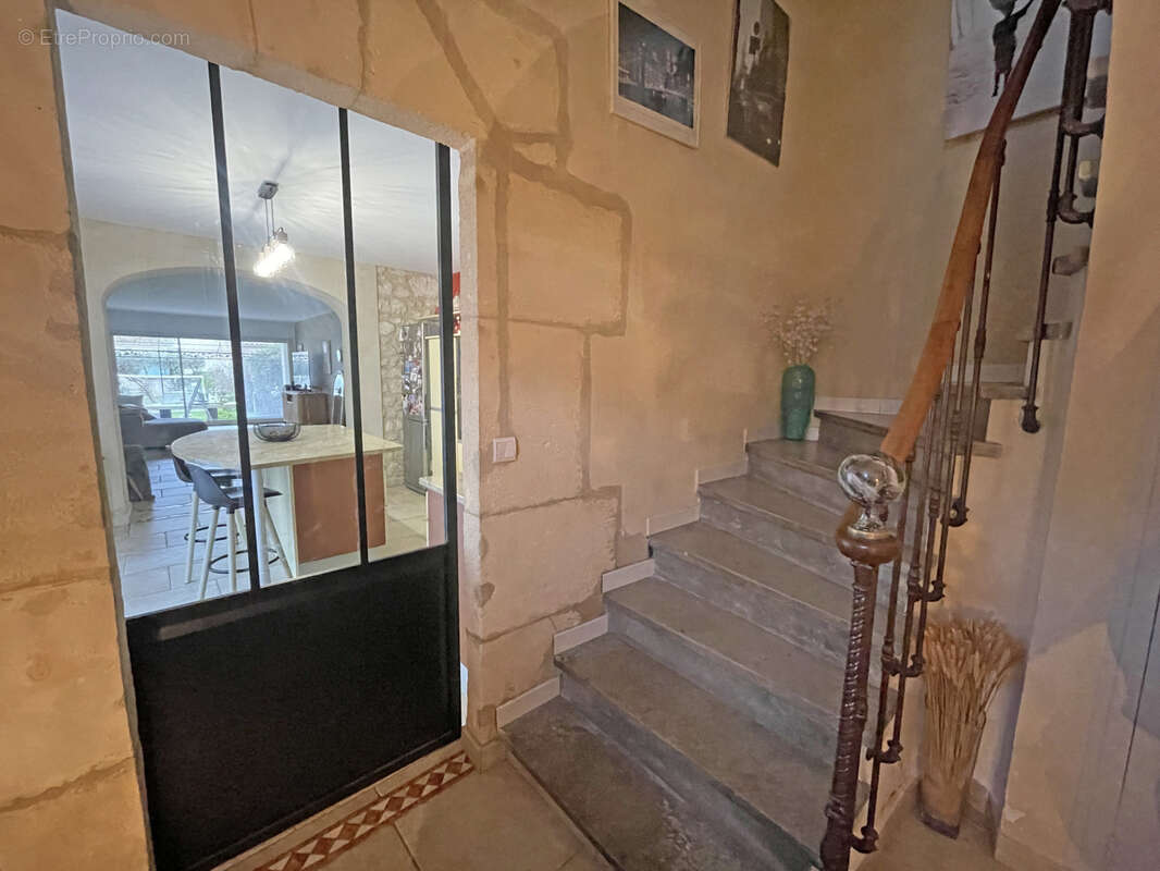 Maison à BELLEGARDE